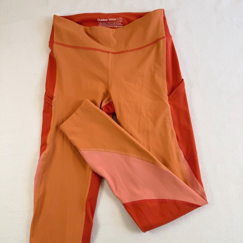 Outdoor Voices 7/8 Leggings Women's Small Zoom Orange Colorblock Athletic Gym